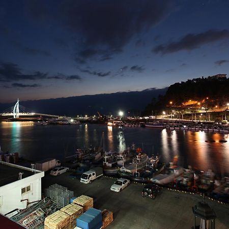 Seogwipo Harbor Pension Exterior photo